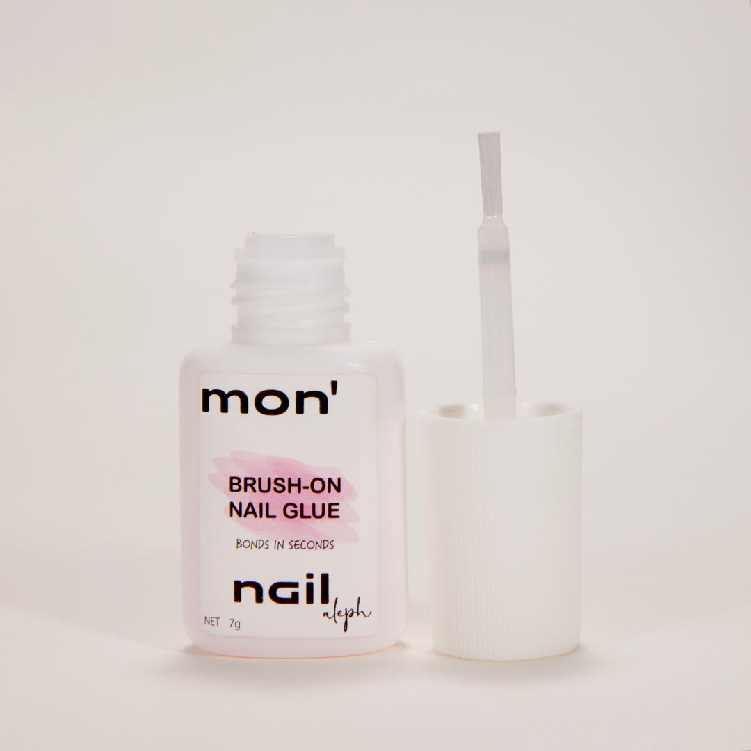 BRUSH-ON NAIL GLUE